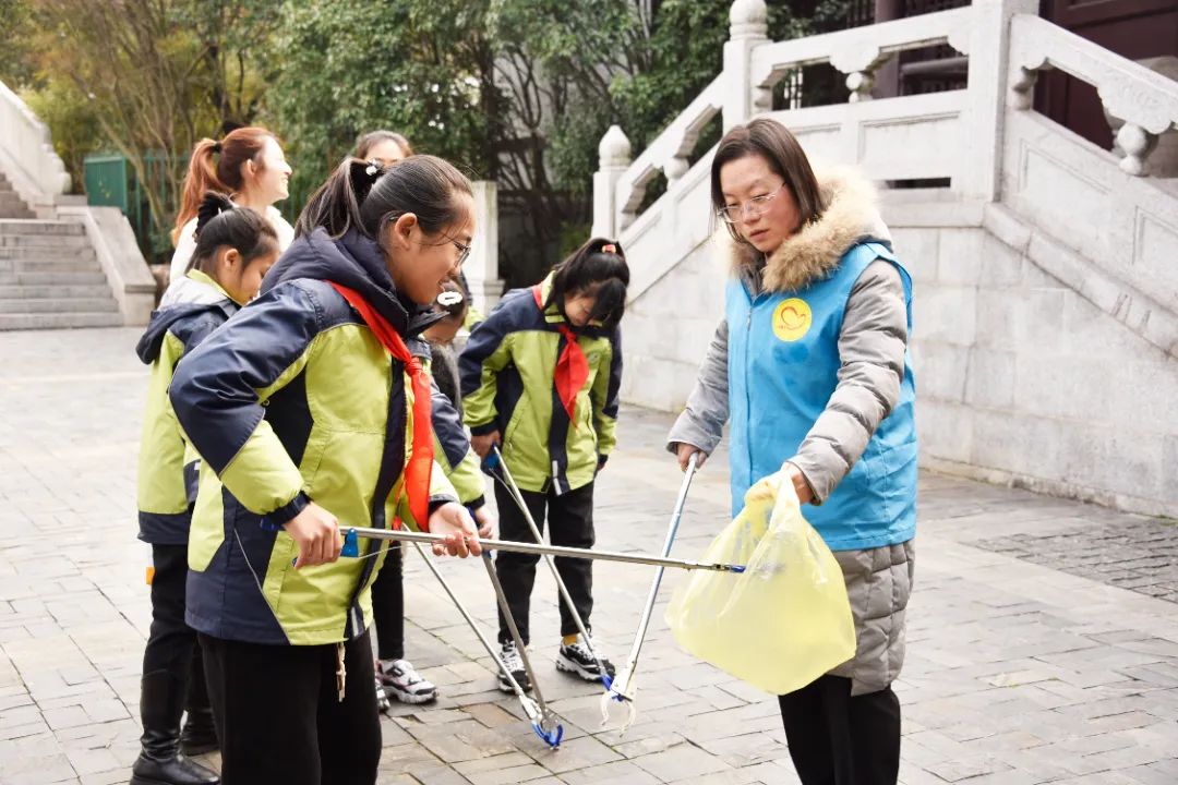 丁卯街道开展党员冬训——“理”响丁卯众说“新”声暨全民阅读春风行动主题活动